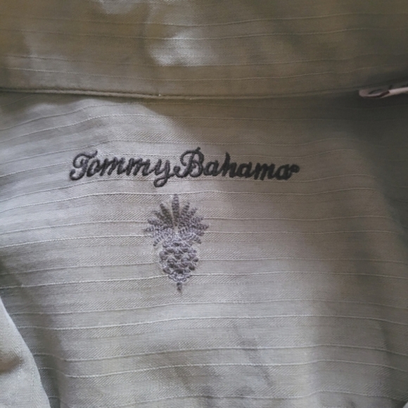Mens Tommy Bahama Button Down 100% Silk Short Sleeve Shirt - Picture 7 of 8
